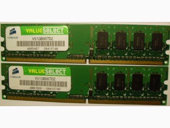 2Gb(2 x1 GB)Corsair.DDR2 5300/667. 100 % Lika allt även datum.Rea