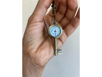 Nyckelring med klocka, Quartz