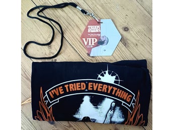 Teddy Swims VIP-paket ifrån Globen konsert 2025 T-Shirt L halsband etc oanvänt