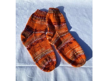 Handstickade ullsockor storlek 38 24cm