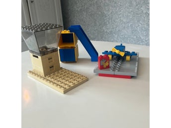 Retro LEGO Duplo flygplats med flygplan och tillbehör