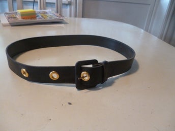 Svart bä 90 cm bredd 4 cm
