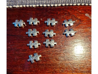 10 pusselbitar nr 2 / faith love family security