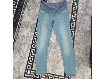 mamma ljusblå jeans, storlek EUR 46