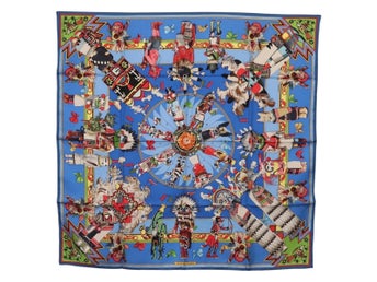HERMES Carre 90-sjal i siden, blå och röd, ”KACHINAS”, äkthetsintyg ki6872M