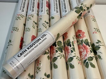 CATH KIDSTON VINTAGE ROSE BOUQUET WALLPAPER TAPET TAPETER TAPETRULLAR