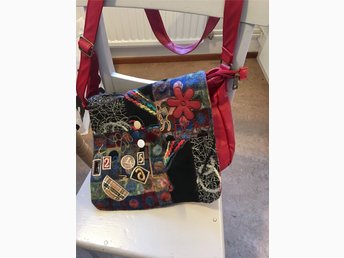 desigual väska röd desigual väska röd