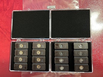 EPROM (id00762) 2716 begagnade --- 16 stycken i ESD-askar