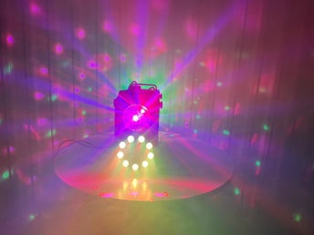 Ljuseffekt4i1:Rökmaskin, discolampa, färgväxlare & strobe.