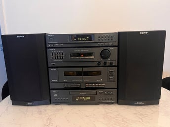 HCD-D117 Hi-Fi Stereo System med CD-spelare och dubbel kassettdeck