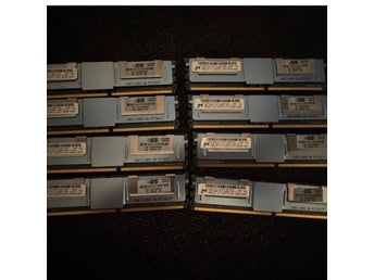 Totalt ram minne till server, 8 stickor med 4 gb varje.
