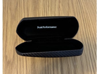Peak Performance fodral