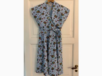 Vintage, klänning m fickor o bolero i bomull 50.. (398727911 Vintage prickig klänning med vid kjol och bolero 50 tal