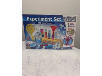 Clementoni Experiment Set Science & Play 150 Experiment