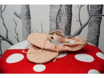 Ballettskor, rosa, storlek 12.5C