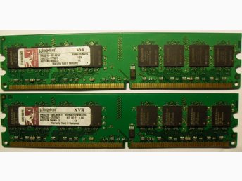 2GB (2 st *1 GB)Kingston.DDR2 PC5300/667.Lika spec. Alla frekvenser mm är  samma