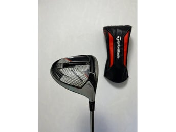 Se produkter som liknar TaylorMade M5 Driver 9.0° Dia.. på Tradera