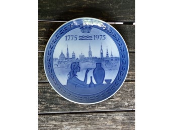Royal Copenhagen Bicentenary tallerken 1775-1975