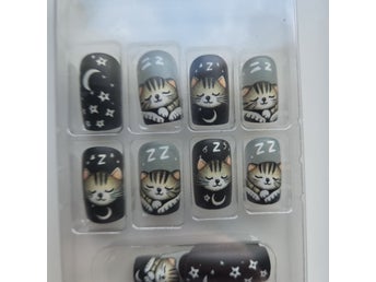 Lösnaglar med katter kattmotiv