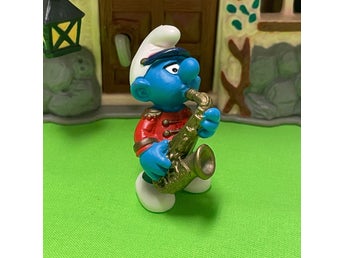 Orkestersmurf som spelar saxofon från år 2002…toppskick…