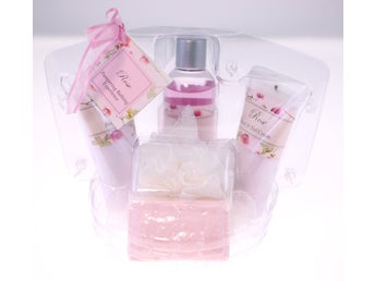 Rose Pampering Bathing Experience Set-vintage NEW collectible beauty set-610g