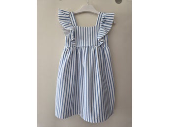Klänning Zara strl 104