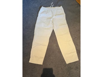 Sweet SKTBS beige byxor, storlek M