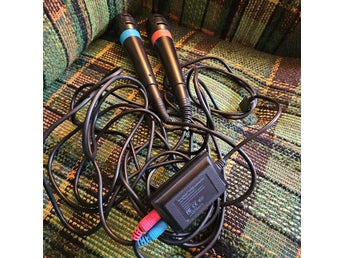 SingStar Mikrofoner med USB-omvandlare för Playstation 2.