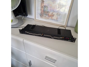 Ibanez GE215 Stereo 15 Band EQ