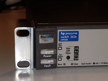HP Procurve 24port Switch 2626 J4900B 10/100 med Gigabit uplink