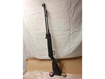 Oanvänt luftgevär 4,5 mm (.177) + 2 burkar diaboler (1000 skott) ,Ny