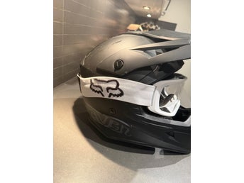 Raven moped cross hjälm storlek S