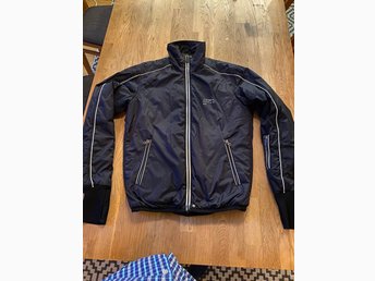 J.Lindeberg vinterjacka (418446757) ᐈ Köp på Tradera J.Lindeberg Bailey 76 Stuctured Poly Jacket (Herr) Hitta
