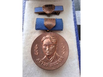 DDR FDJ, Artur Becker Medaljen Brons.