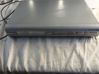 DVDR610/02 DVD-inspelare och spelare silver SCART