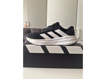 Adidas Galaxy 7 Löparskor Storlek 44