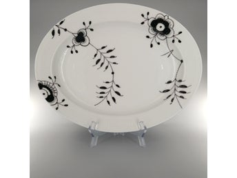 Royal Copenhagen Sort Mega Riflet Ovalt Fad (36,5 cm)