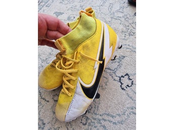 Nike Mercurial Fotbollsskor Gul Storlek 35