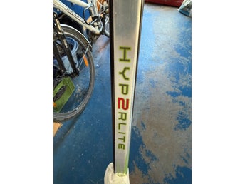BAUER Vapor Hyperlite2 hockeyklubba SR 70 Flex P28 Left