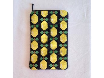 Handbroderat nysytt Mobilfodral / Glasögonfodral i ull CITRONER 12x20 cm