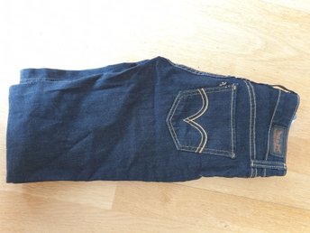 levis jeans 535