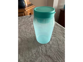 Ny Tupperware jar 825 ml ny