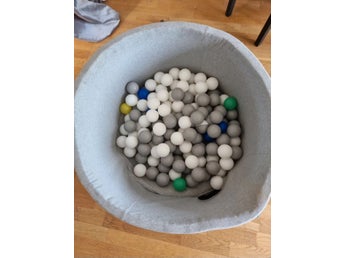 Bollhav med bollar jollyroom