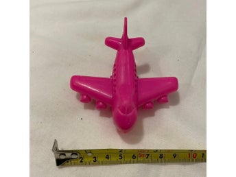 Leksaksflygplan i plast
