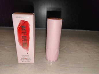 Kylie Jenner Matte Lipstick - An Apple A Day