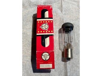Projektorlampa NOS Kondo 220V 100W ba15s
