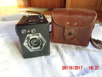 Coronet Fildia Boxkamera med läderetui - för sammlare