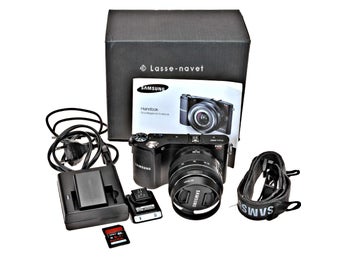 NX200 & zoom 20-50mm