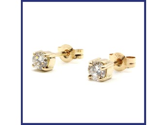 Örhängen, 18K guld, studs, naturliga briljantslipade diamanter (0,5ctv)