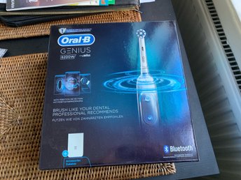 genius 8200w